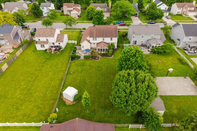 3120 Longridge Way, Grove City, OH 43123