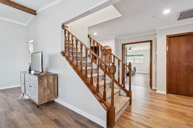 8605 LEIGHTON DRIVE, Tampa, FL 33614