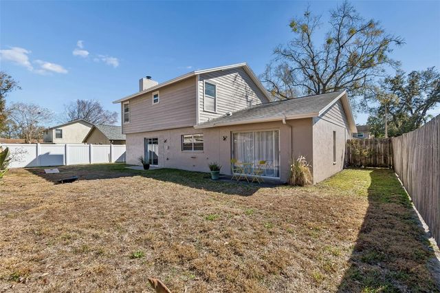 8605 LEIGHTON DRIVE, Tampa, FL 33614