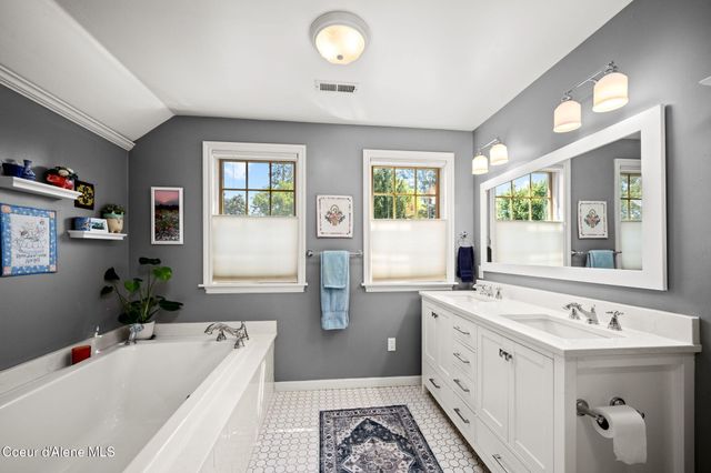 328 Military DR, Coeur D'alene, ID 83814