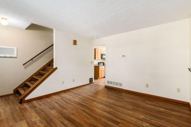 635 Mawyer Drive, 178, Worthington, OH 43085
