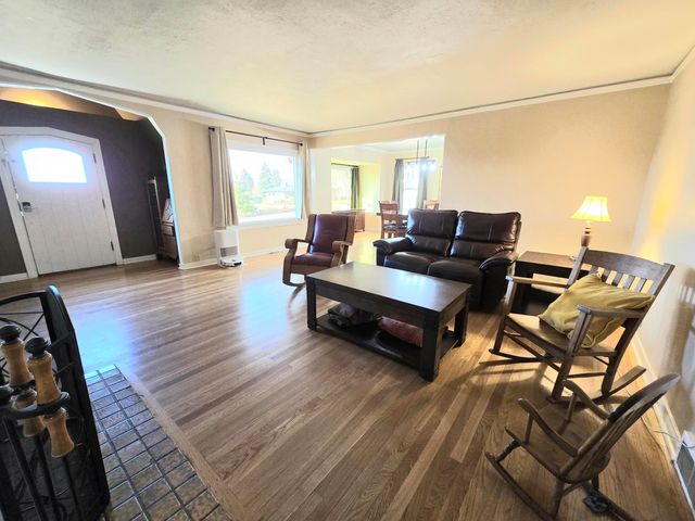 1425 Pacific Terrace, Klamath Falls, OR 97601