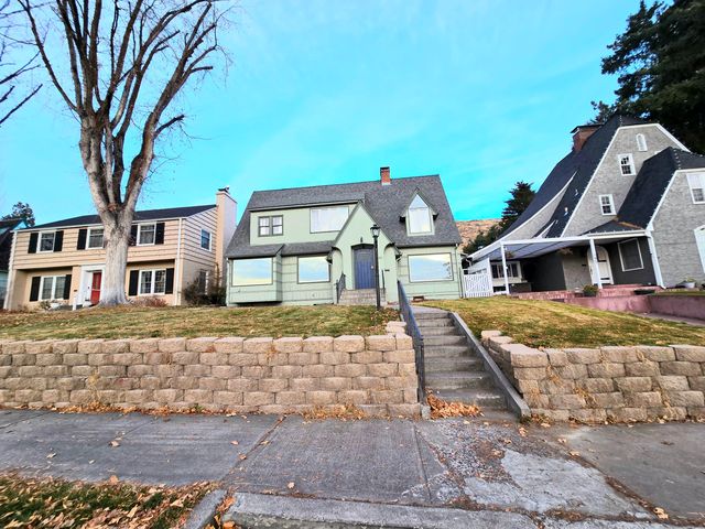 1425 Pacific Terrace, Klamath Falls, OR 97601