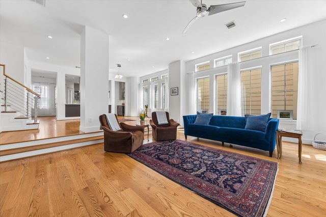 1518 W Clay Street, Houston, TX 77019