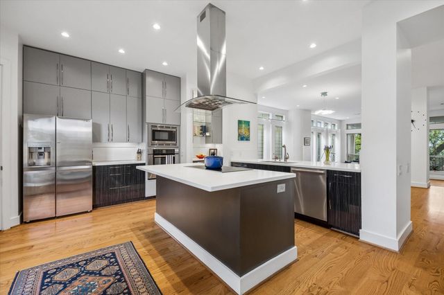 1518 W Clay Street, Houston, TX 77019