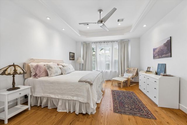 1518 W Clay Street, Houston, TX 77019