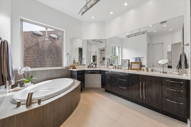 1518 W Clay Street, Houston, TX 77019