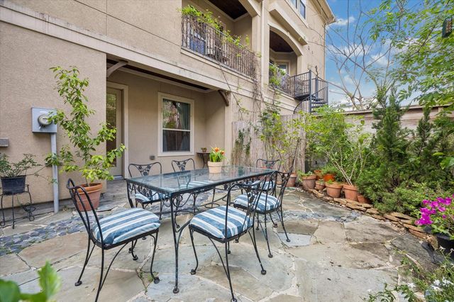 1518 W Clay Street, Houston, TX 77019