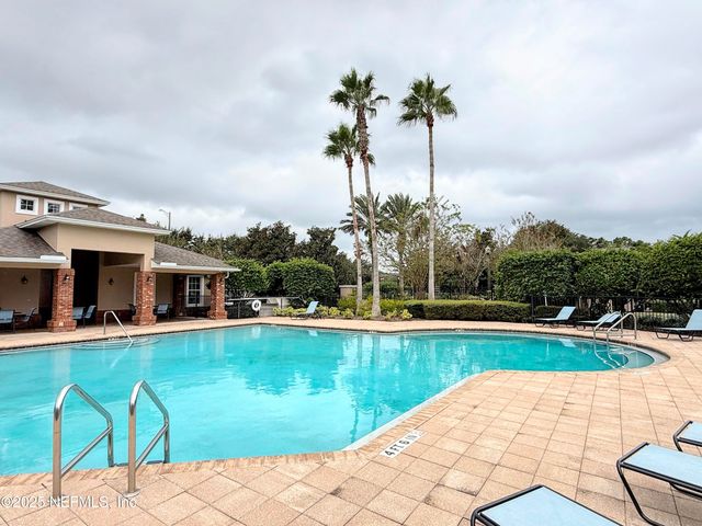 8106 SUMMER COVE Court, Jacksonville, FL 32256