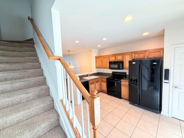 8106 SUMMER COVE Court, Jacksonville, FL 32256