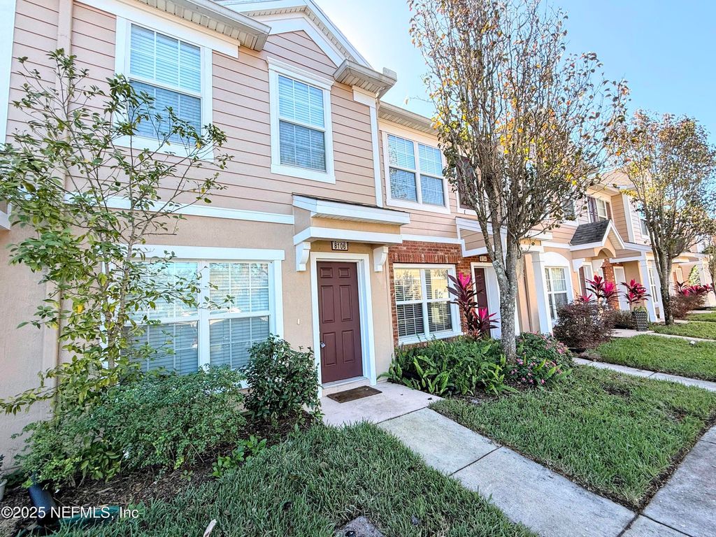 8106 SUMMER COVE Court, Jacksonville, FL 32256
