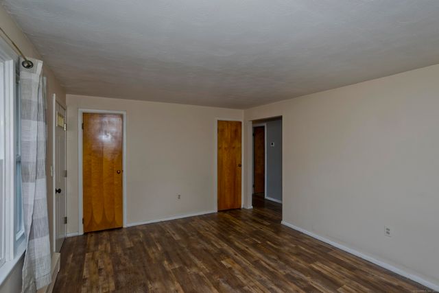 17 Arthur Avenue, Enfield, CT 06082