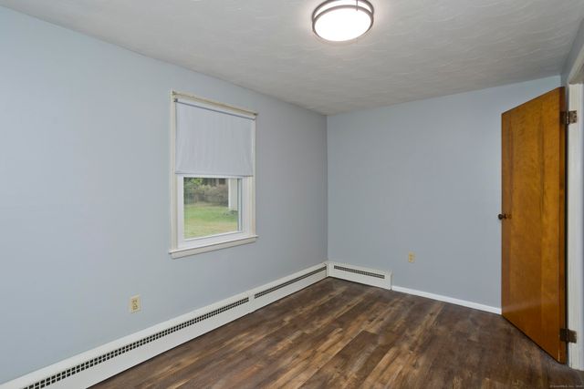 17 Arthur Avenue, Enfield, CT 06082