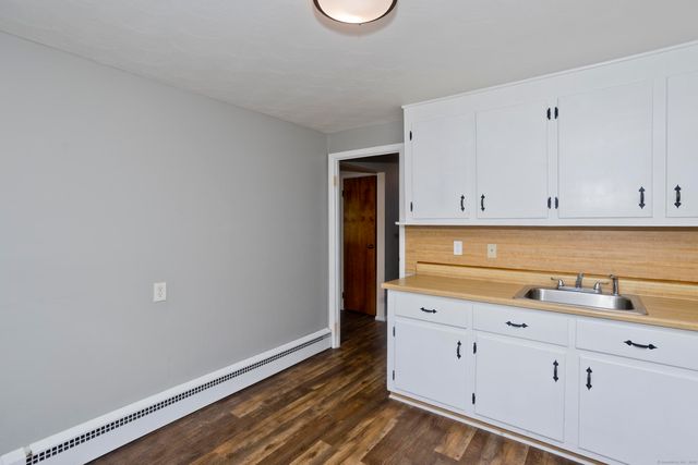 17 Arthur Avenue, Enfield, CT 06082