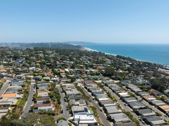 2206 Place Monaco, Del Mar, CA 92014