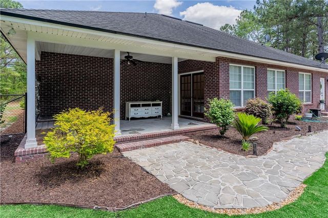 5512 Newton Road, Blackshear, GA 31516