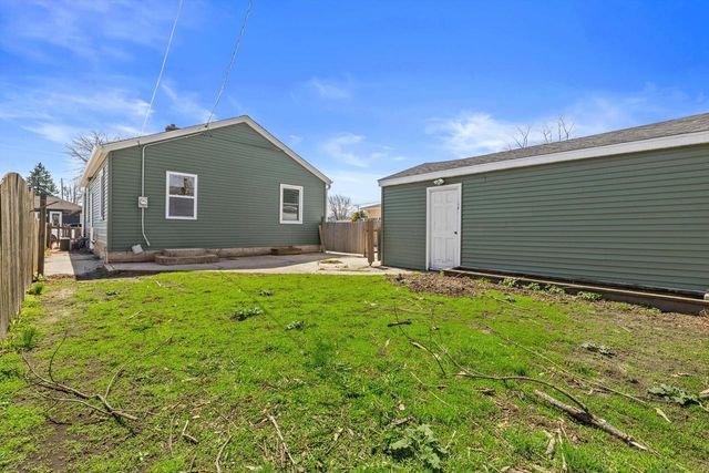 1304 Graceland AVENUE, Mount Pleasant, WI 53403