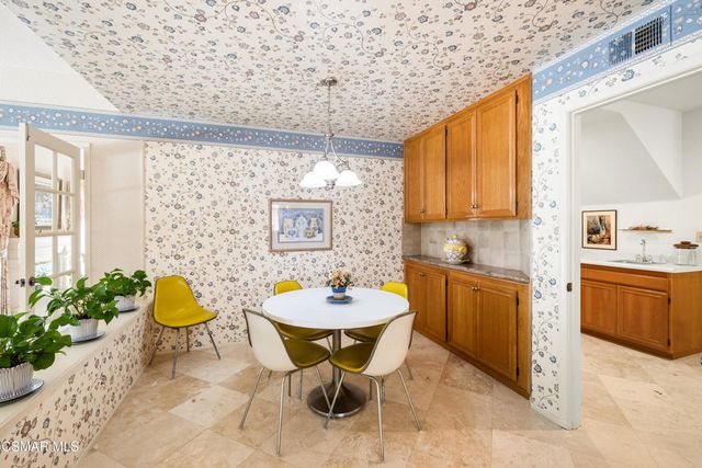 12120 London Grove Court, Moorpark, CA 93021