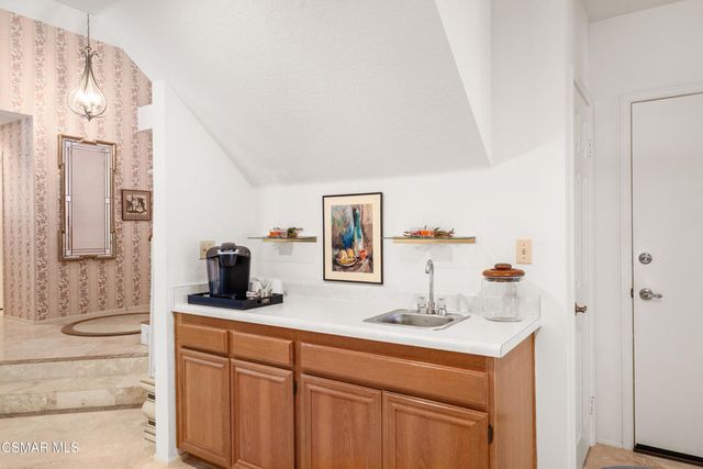 12120 London Grove Court, Moorpark, CA 93021