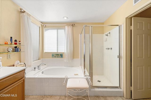 12120 London Grove Court, Moorpark, CA 93021