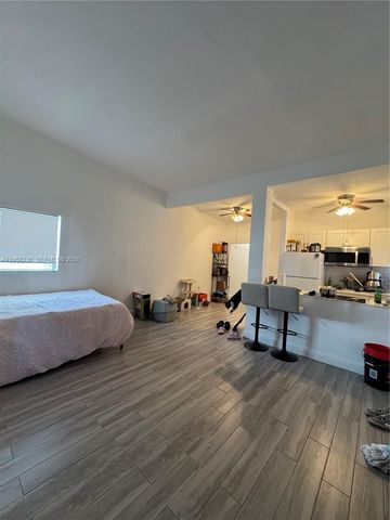 8135 Crespi Boulevard, Miami Beach, FL 33141