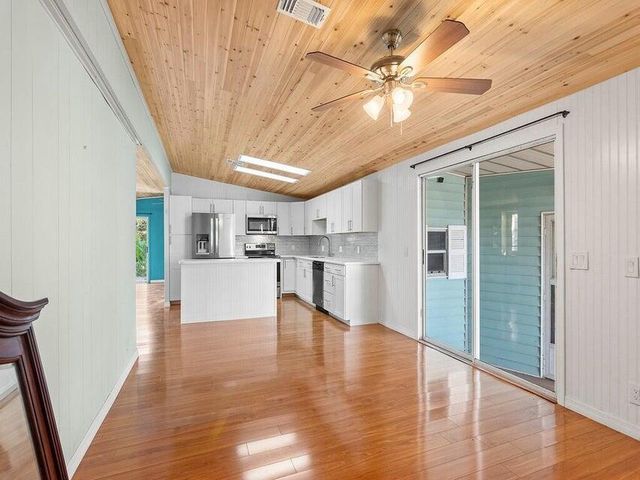 6910 SE Morningside Drive, Stuart, FL 34997