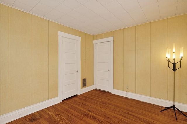 1085 Harvard Street, Rochester, NY 14610