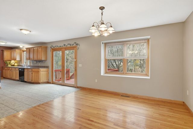 35 Lemnos Lane, Springfield, MA 01119