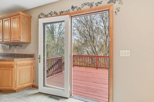 35 Lemnos Lane, Springfield, MA 01119