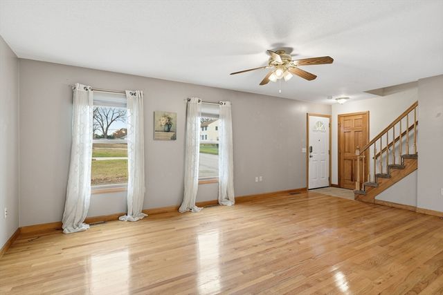 35 Lemnos Lane, Springfield, MA 01119