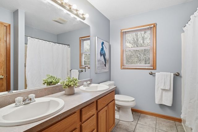 35 Lemnos Lane, Springfield, MA 01119