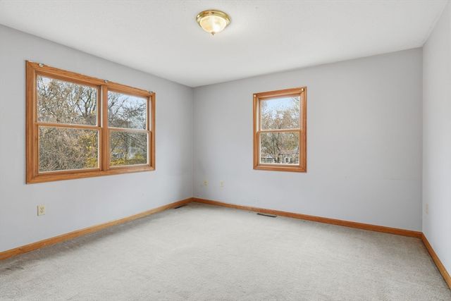 35 Lemnos Lane, Springfield, MA 01119