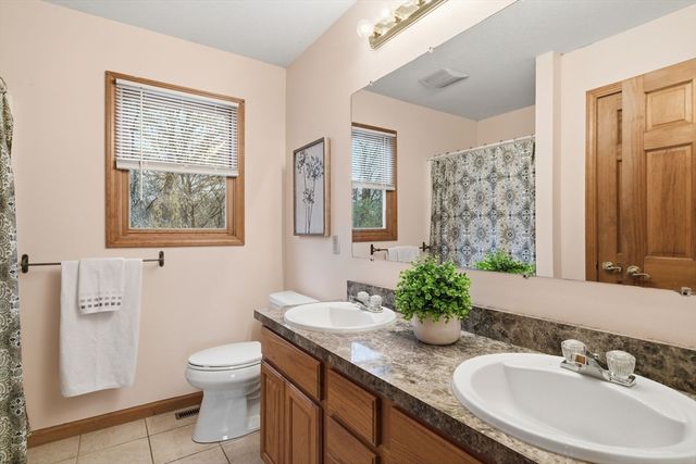 35 Lemnos Lane, Springfield, MA 01119