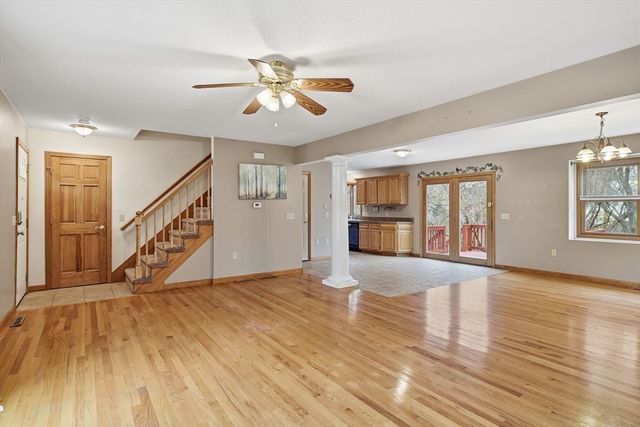 35 Lemnos Lane, Springfield, MA 01119