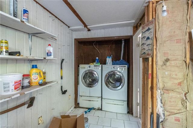 990 Jasmine ST, North Fort Myers, FL 33903