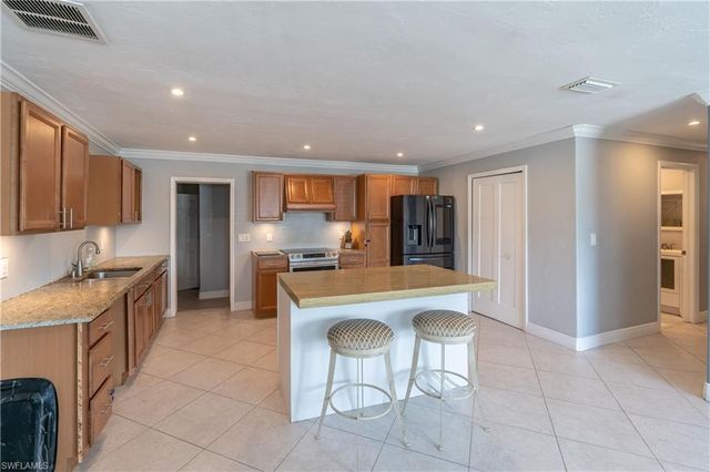 990 Jasmine ST, North Fort Myers, FL 33903