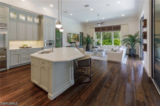 16759 Cabreo DR, Naples, FL 34110