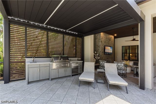 16759 Cabreo DR, Naples, FL 34110