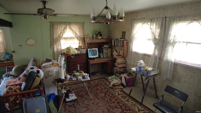 4915 E White Point Drive, Monticello, IN 47960