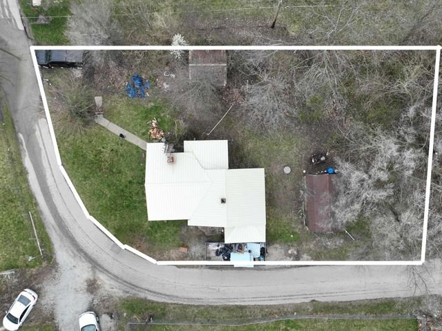 4915 E White Point Drive, Monticello, IN 47960