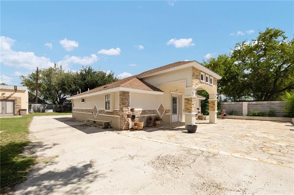 208 Aurora Road, Mission, TX 78572