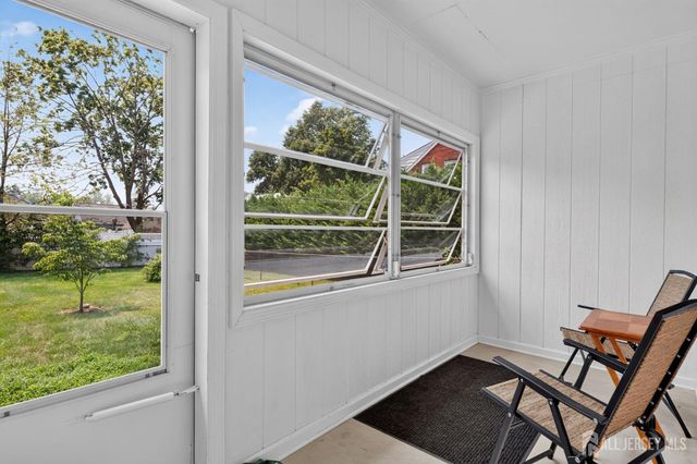 952 Cranbury Cross Road, North Brunswick, NJ 08902