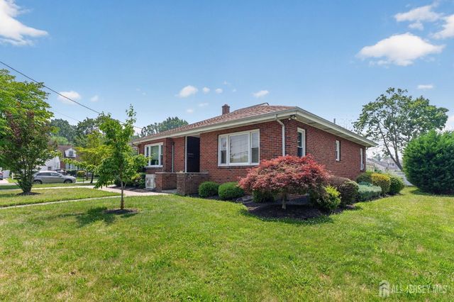 952 Cranbury Cross Road, North Brunswick, NJ 08902