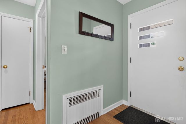 952 Cranbury Cross Road, North Brunswick, NJ 08902