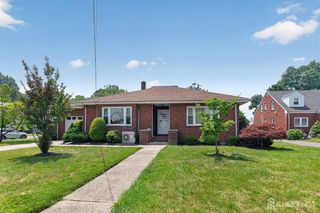 952 Cranbury Cross Road, North Brunswick, NJ 08902