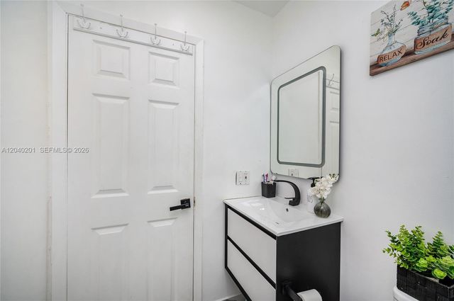 20001 NW 14th Ave, Miami Gardens, FL 33169