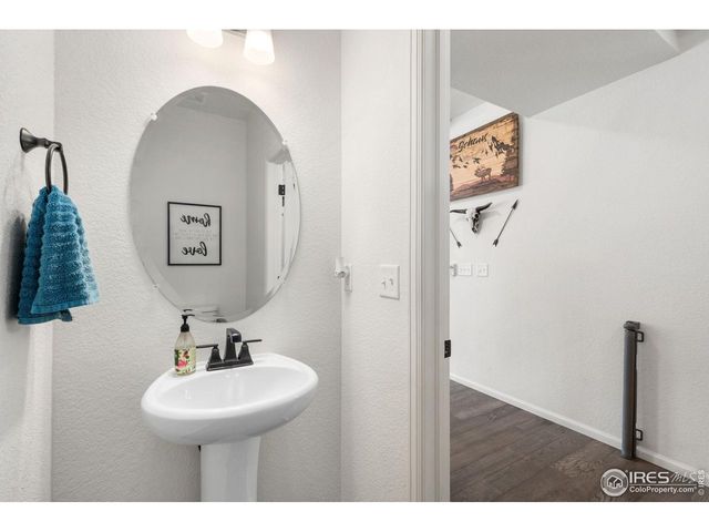 3660 Abbotswood Dr, Johnstown, CO 80534