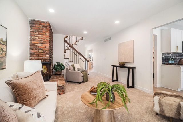 654 Greenhills Drive, Ann Arbor, MI 48105