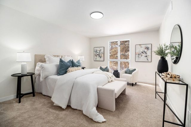 654 Greenhills Drive, Ann Arbor, MI 48105