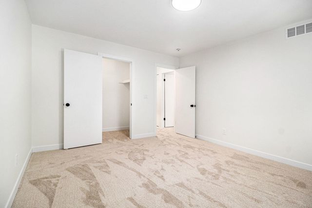 654 Greenhills Drive, Ann Arbor, MI 48105